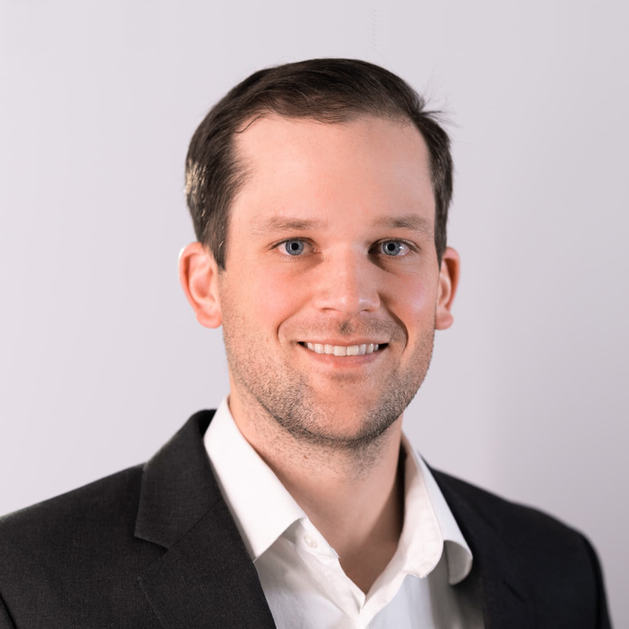 Clayton Fraleigh headshot